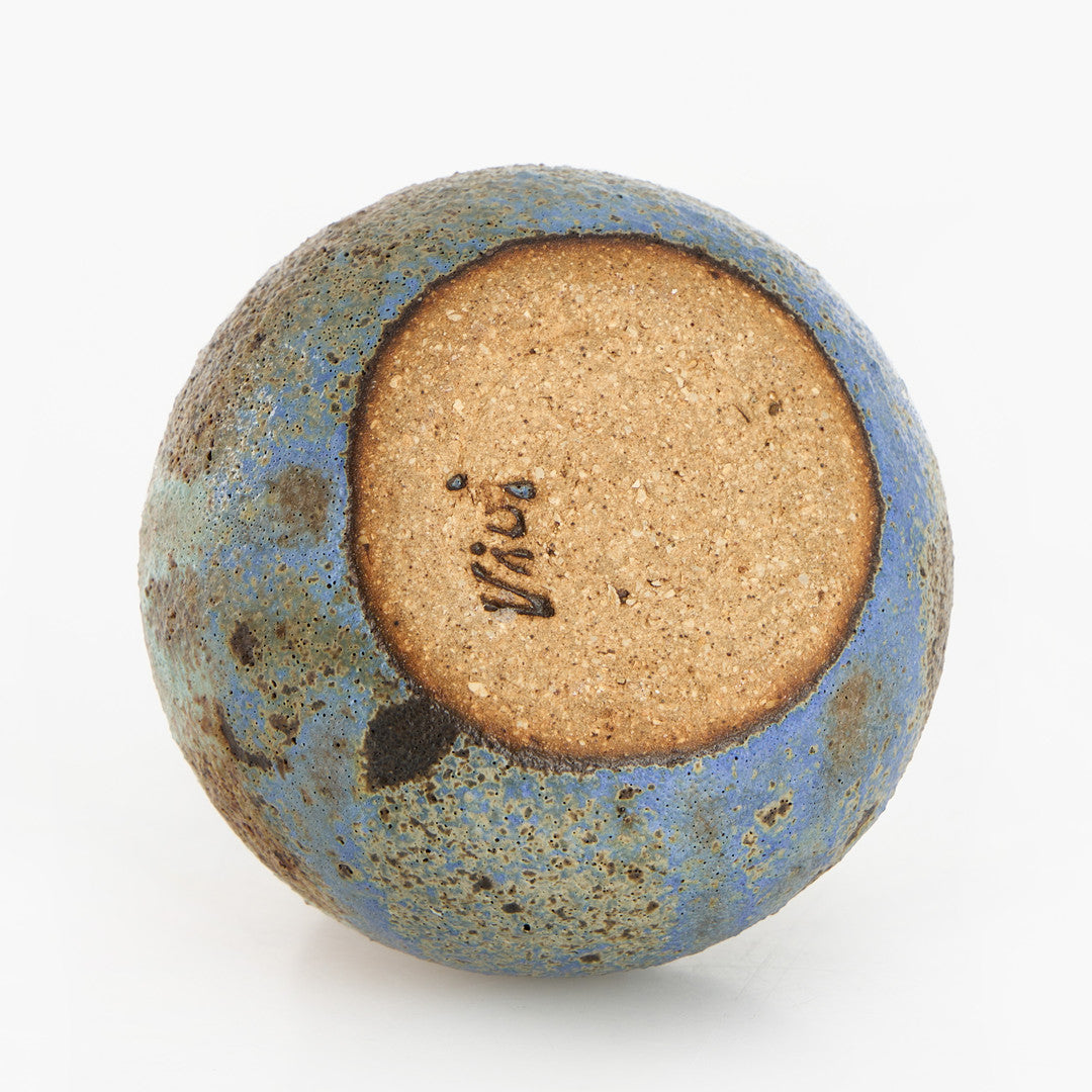 Vase, VIVI CALISSENDORF (1934- )